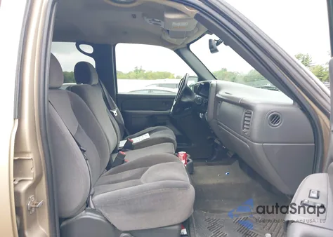 2004 GMC Sierra 1500 Sle z USA, uszkodzony, nr VIN 2GTEK13T141346824